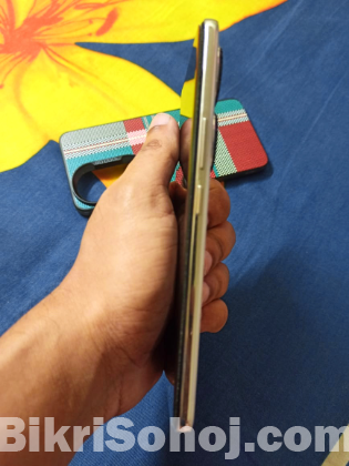 Honor 90